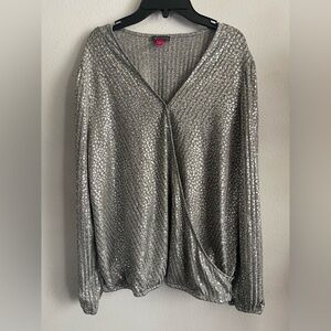Vince Camuto Gray Striped Garment